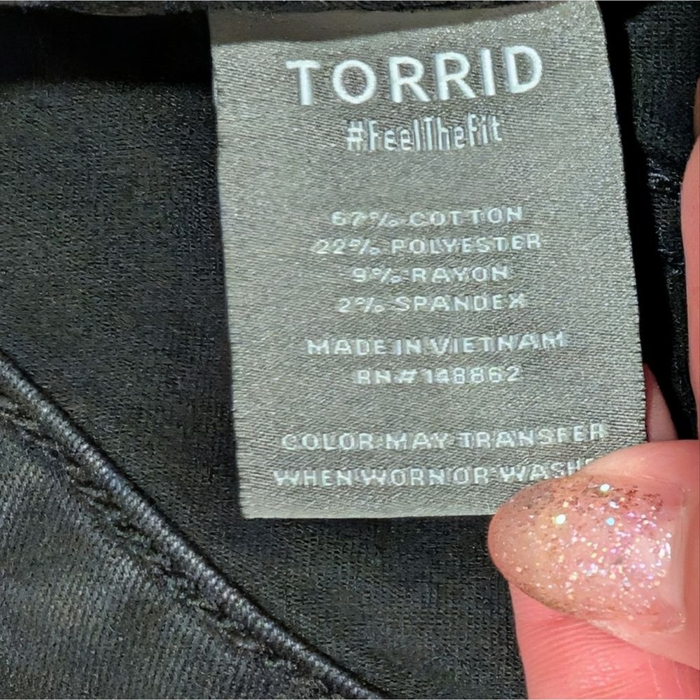 Torrid Jeans Plus 24 3X Black Jegging Skinny Leg Denim Pants Stretchy Super Soft - Picture 3 of 4